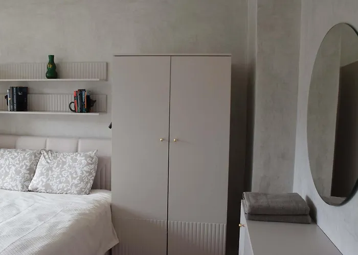 Bright & Cozy 1-bedroom With Stunning Vitosha View Апартамент София