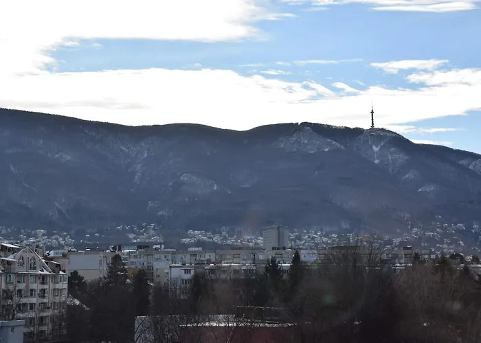 Апартамент Bright & Cozy 1-bedroom With Stunning Vitosha View *